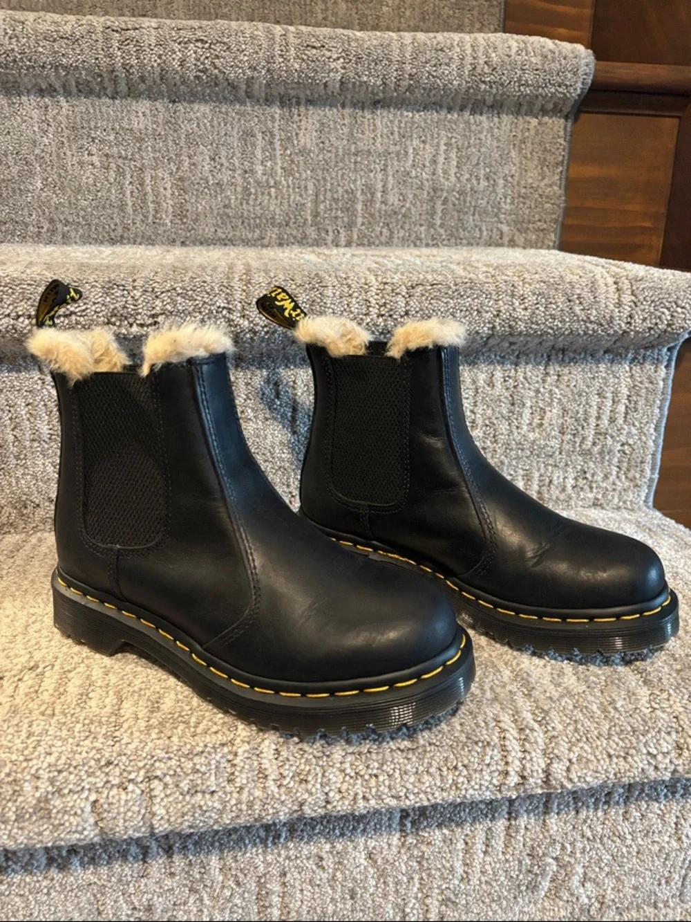 Dr. Martens Black Leather Fur-Trim Chelsea Booties with size 5 new